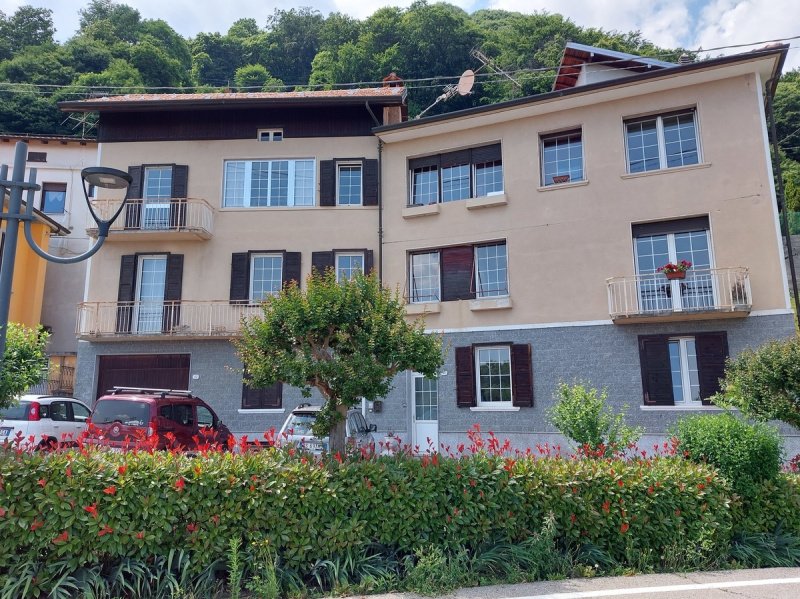 Casa a Arola